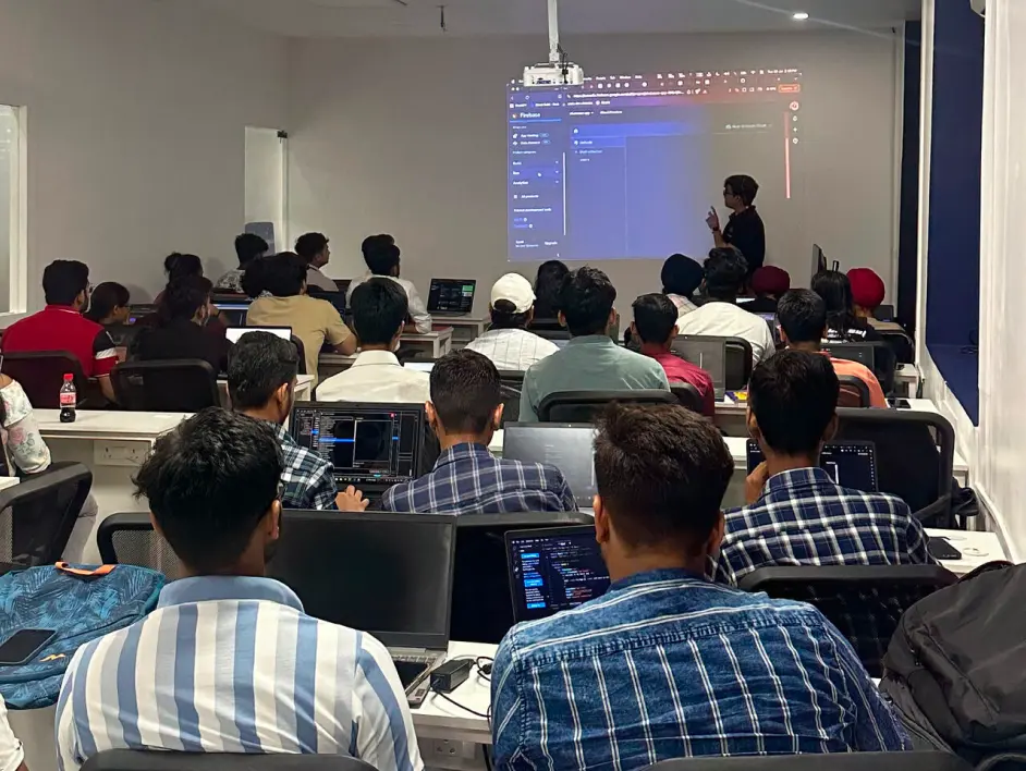 AccioJob offline center facilities - classroom and learning environment 1